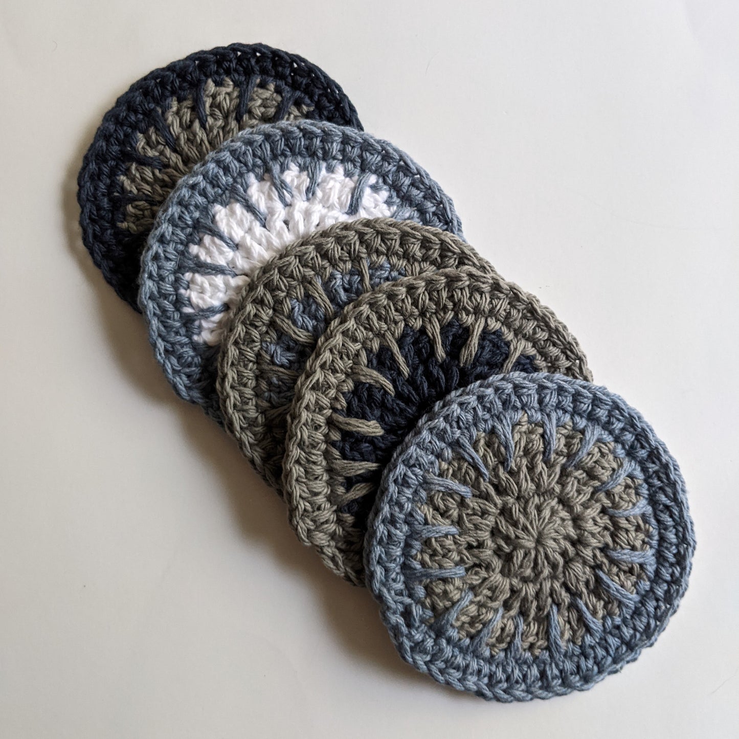 Reusable Cotton Round Set in Jeune Blue