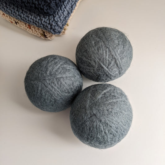 Wool Dryer Ball in Teal - Eco Conscious Laundry